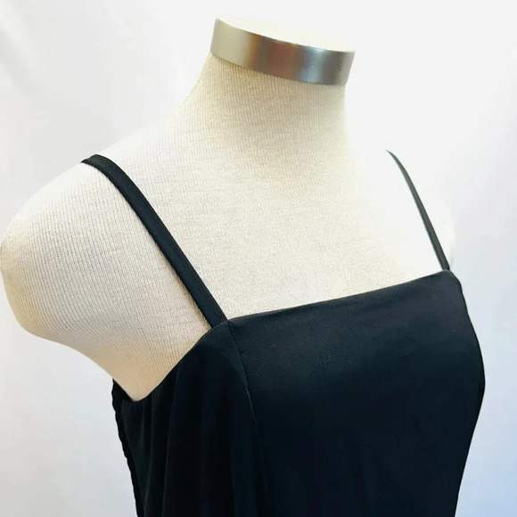 NWT Lily Rose Juniors Sleeveless Adjustable Strap Black Mini Dress Size Medium - Picture 4 of 14